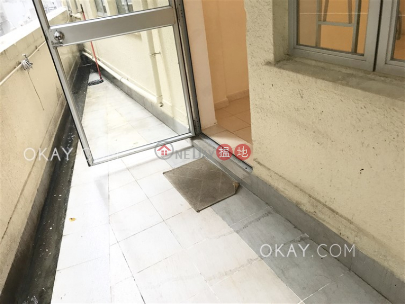 Intimate 2 bedroom with balcony | Rental, Wise Mansion 威勝大廈 Rental Listings | Western District (OKAY-R14610)