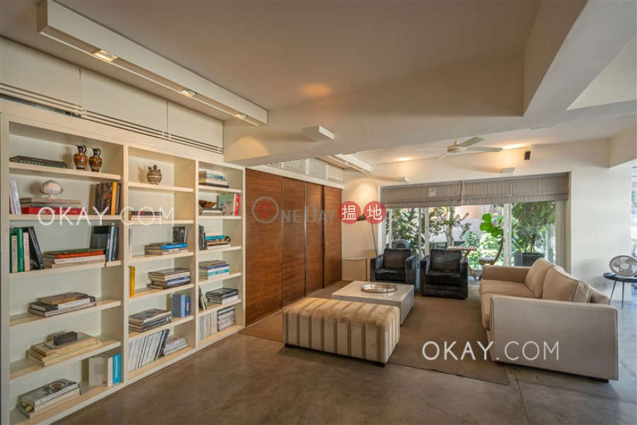 Charming 2 bedroom with balcony & parking | For Sale 68A MacDonnell Road | Central District | Hong Kong Sales, HK$ 24M