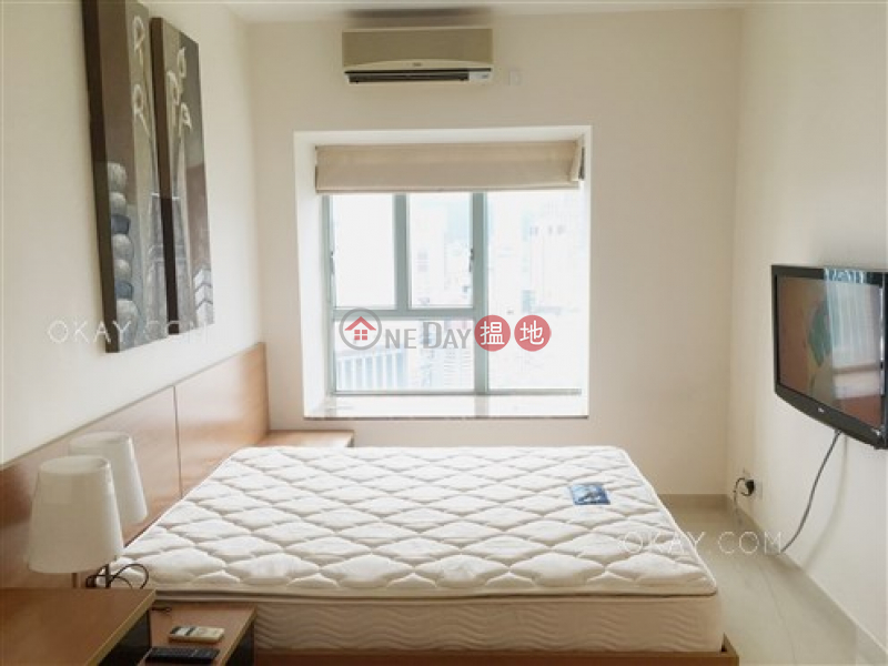 Unique 3 bedroom with sea views & balcony | Rental | Tower 2 The Victoria Towers 港景峯2座 Rental Listings
