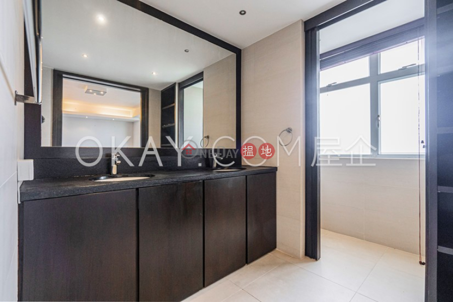 Stylish house with sea views, terrace & balcony | Rental | Dragon Lake Villa 龍湖別墅 Rental Listings
