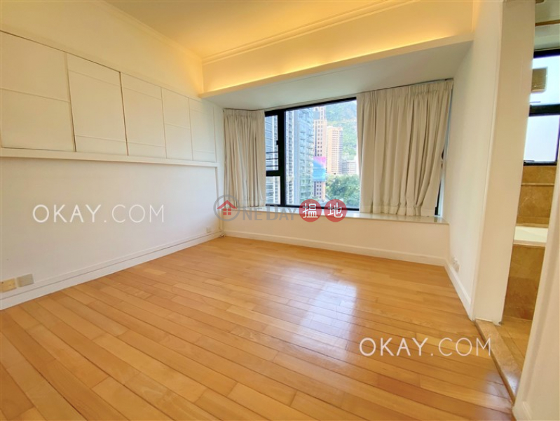 HK$ 66,800/ month | The Royal Court | Central District | Beautiful 3 bedroom on high floor with balcony | Rental