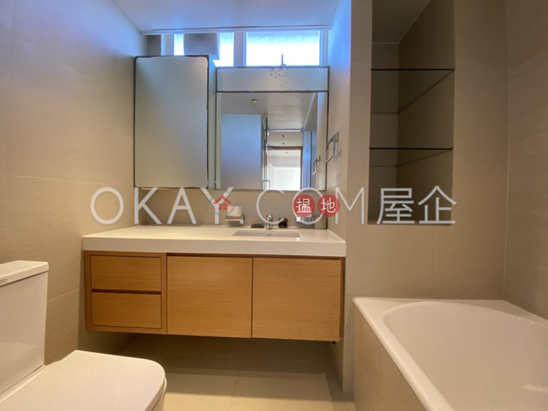 HK$ 72,000/ 月輝百閣南區-3房2廁,實用率高,連車位,露台輝百閣出租單位