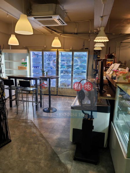 Property Search Hong Kong | OneDay | Industrial Rental Listings | Kwai Chung Tai Tak: with inside cold room, can be used as upstairs shop