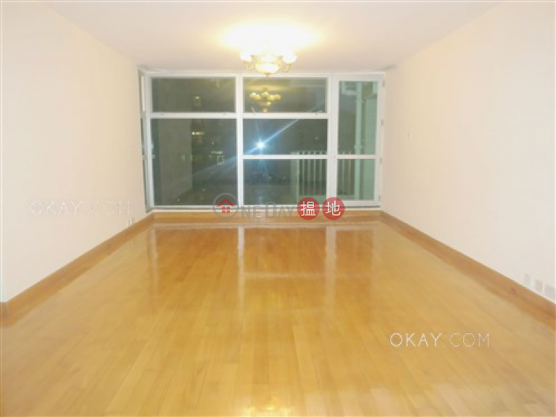 HK$ 43,000/ month Grand Deco Tower Wan Chai District, Popular 3 bedroom with balcony & parking | Rental