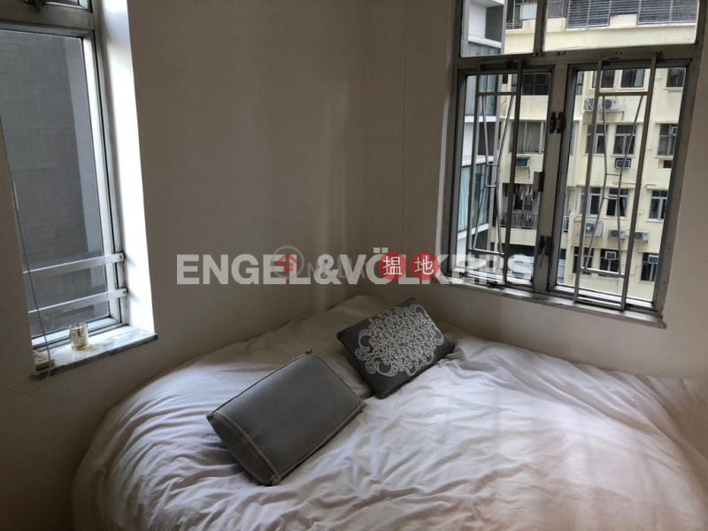 HK$ 19,000/ month Ryan Mansion, Western District Studio Flat for Rent in Mid Levels West
