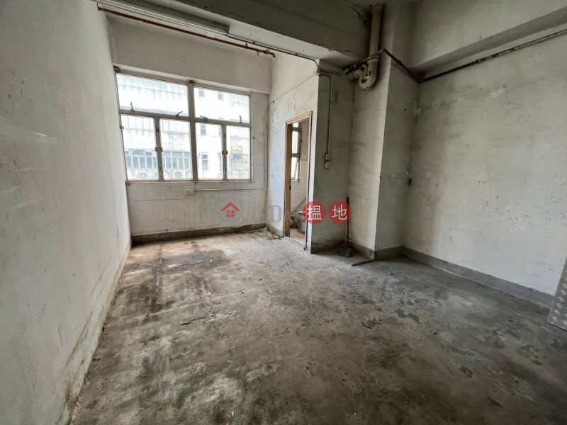 上落多部|18天后路 | 屯門|香港|出租|HK$ 16,500/ 月