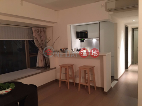 3 Bedroom Family Flat for Rent in Soho, Centre Point 尚賢居 | Central District (EVHK22903)_0