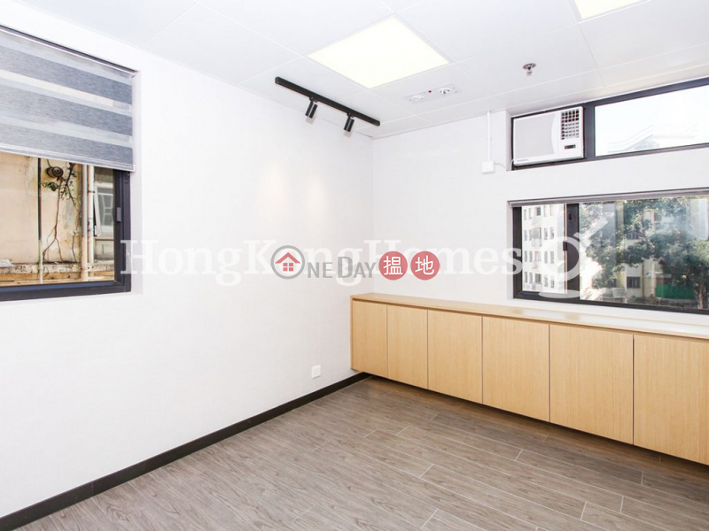 HK$ 17M GLENEALY TOWER, Central District 3 Bedroom Family Unit at GLENEALY TOWER | For Sale