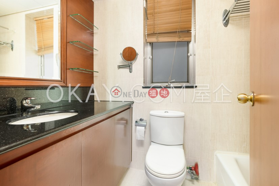 Nicely kept 3 bed on high floor with harbour views | For Sale | Sorrento Phase 1 Block 3 擎天半島1期3座 Sales Listings