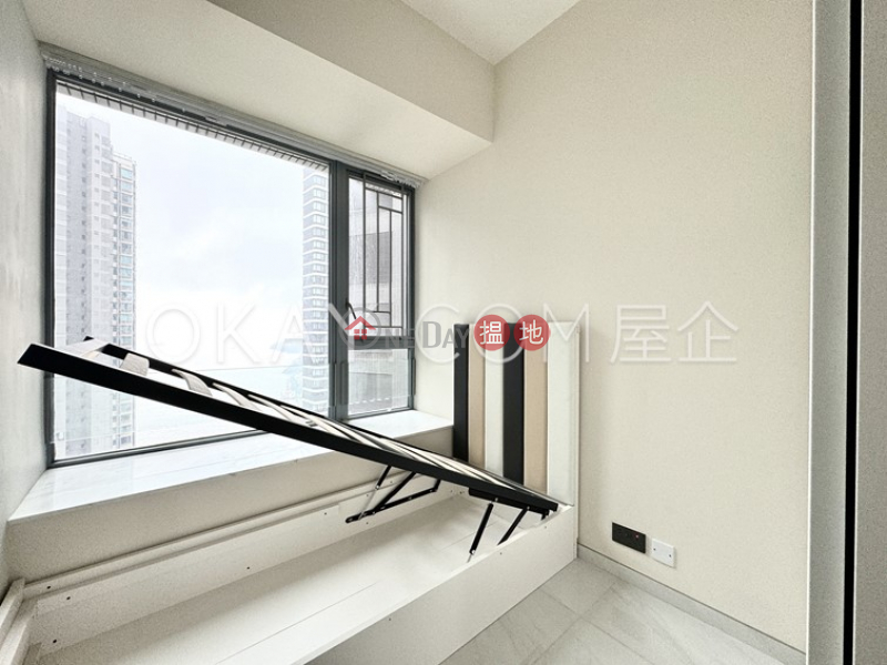 HK$ 56,000/ month | Phase 4 Bel-Air On The Peak Residence Bel-Air | Southern District Tasteful 3 bed on high floor with sea views & balcony | Rental