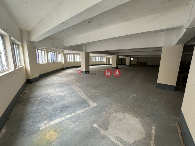 蜆殼工業大廈位於柴灣利衆街12號11樓, 鄰近柴灣地鐵站(約3分鐘步行距 離),位置方便優越, 周邊配套齊備|蜆殼工業大廈(Shell Industrial Building)出租樓盤 (102-IVA)