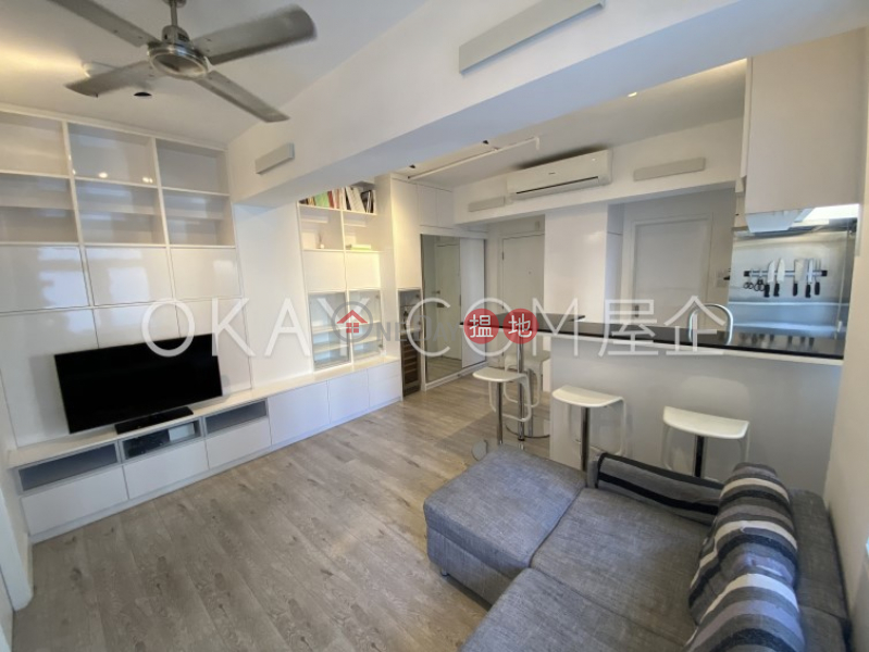 Lovely 2 bedroom on high floor | For Sale | Central Mansion 中央大廈 Sales Listings