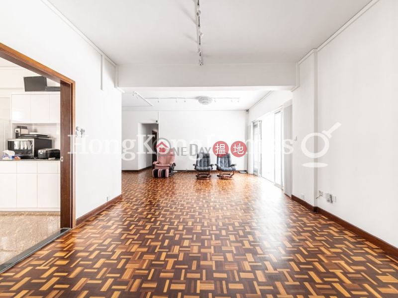 3 Bedroom Family Unit for Rent at Emerald Court | 14 Conduit Road | Western District Hong Kong, Rental HK$ 68,000/ month