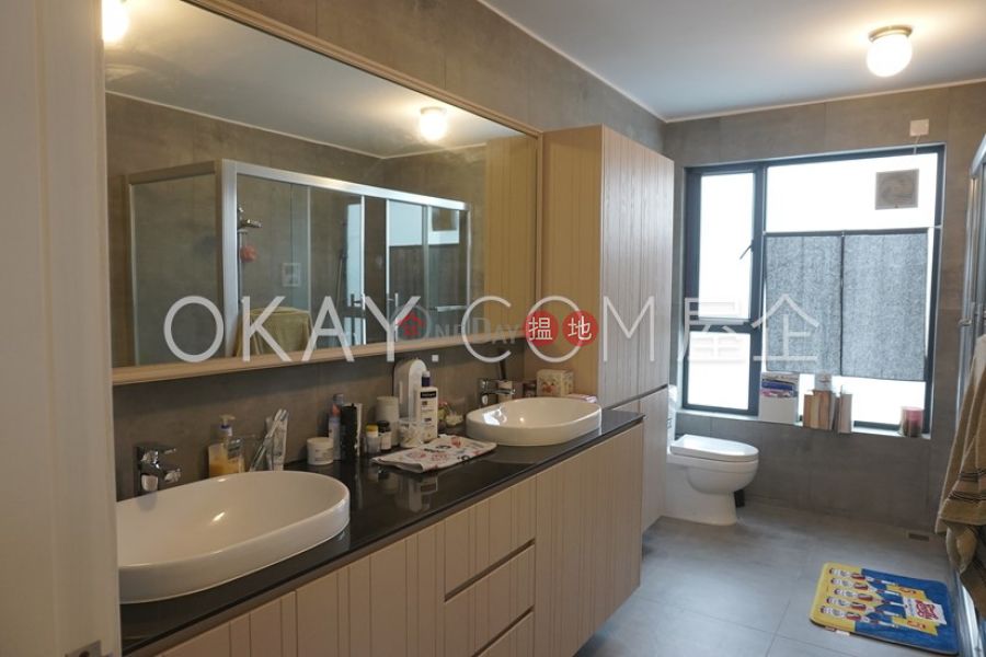 HK$ 55,000/ month | 48 Sheung Sze Wan Village | Sai Kung, Nicely kept house with sea views & balcony | Rental