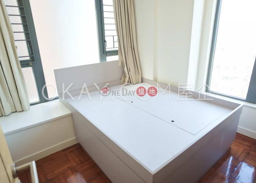 Unique 3 bedroom on high floor with sea views & balcony | Rental | 18 Catchick Street 吉席街18號 Rental Listings