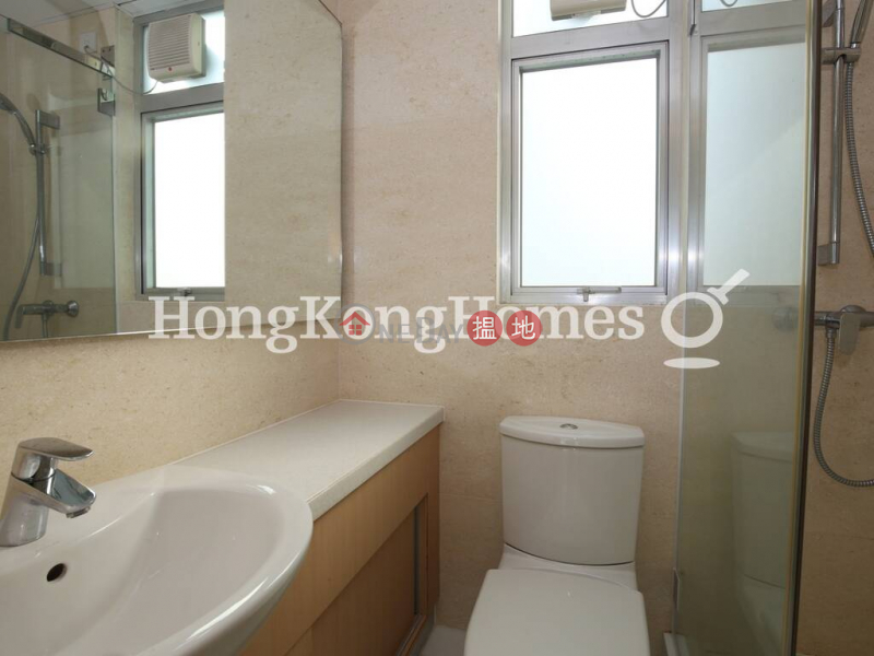 Property Search Hong Kong | OneDay | Residential | Rental Listings | 3 Bedroom Family Unit for Rent at GRAND METRO