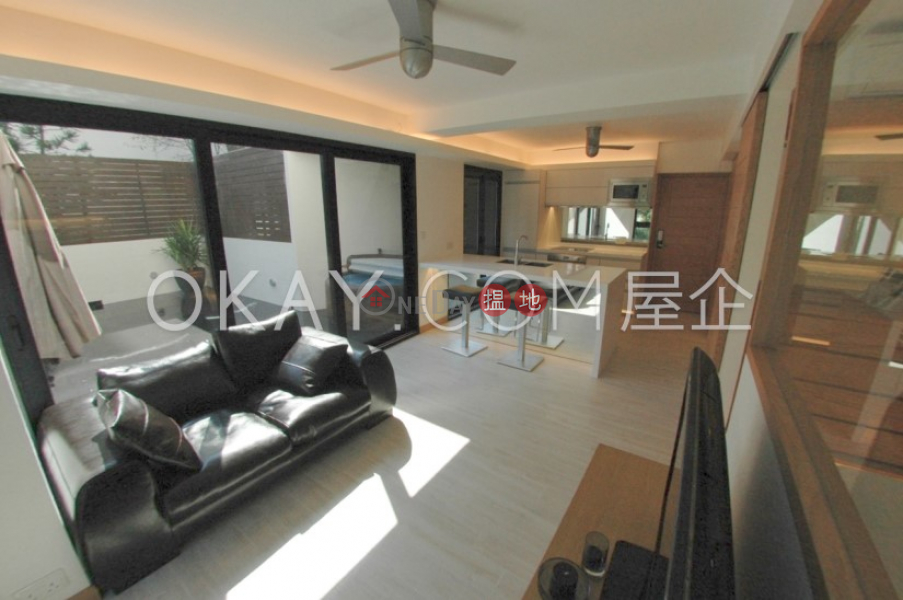 Practical 1 bedroom in Sheung Wan | For Sale | Tai Hing Building 太慶大廈 Sales Listings