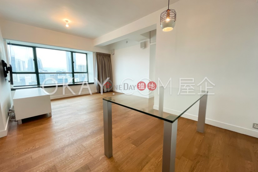 HK$ 35,000/ 月|恆龍閣|西區3房2廁,極高層恆龍閣出租單位