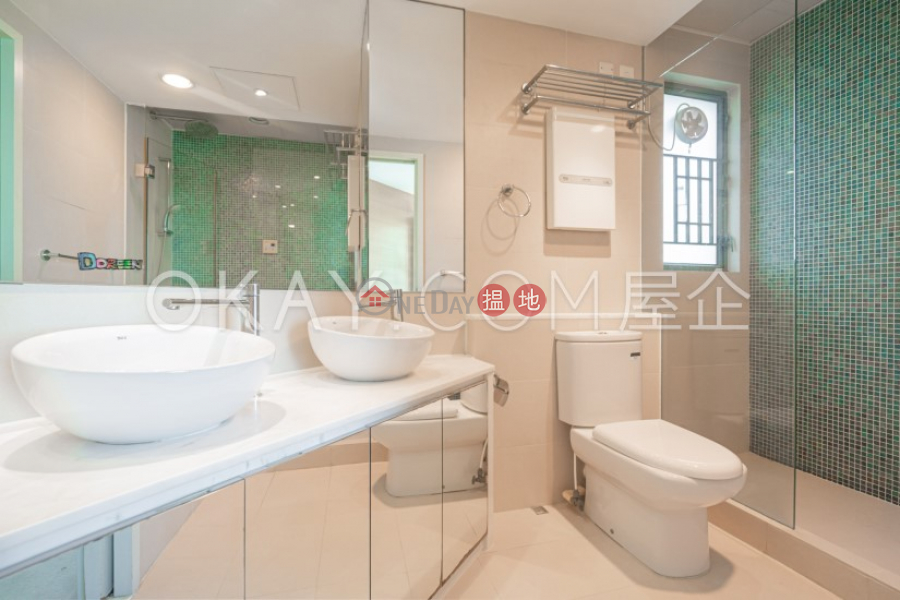 Property Search Hong Kong | OneDay | Residential | Sales Listings, Luxurious 4 bedroom on high floor with rooftop | For Sale