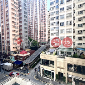 Intimate 2 bedroom in Sai Ying Pun | Rental | Wealth Building 富裕大廈 _0