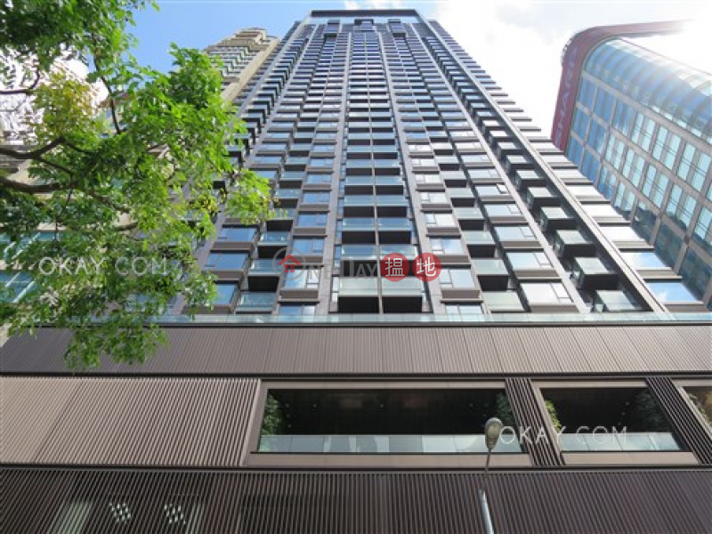 HK$ 17M | The Gloucester Wan Chai District | Nicely kept 1 bedroom with balcony | For Sale