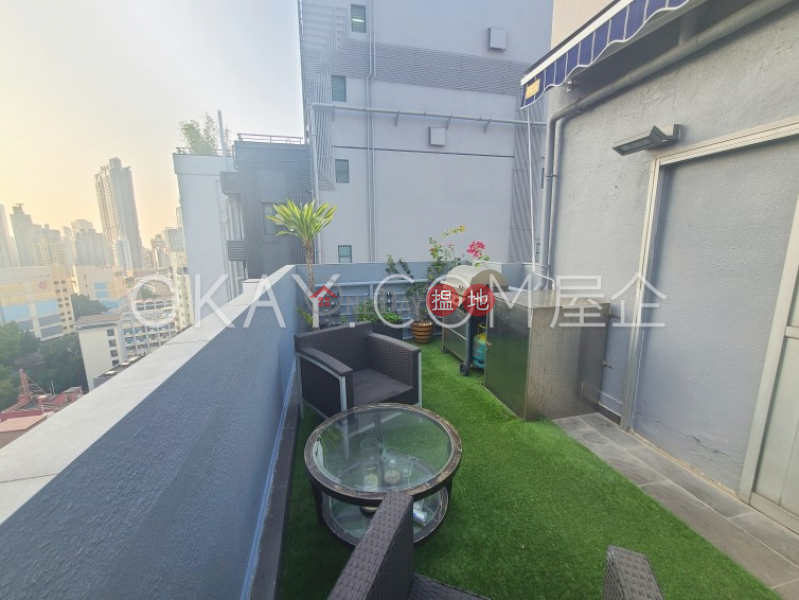 Tasteful 1 bedroom on high floor with rooftop | Rental | Tai Ping Mansion 太平大廈 Rental Listings