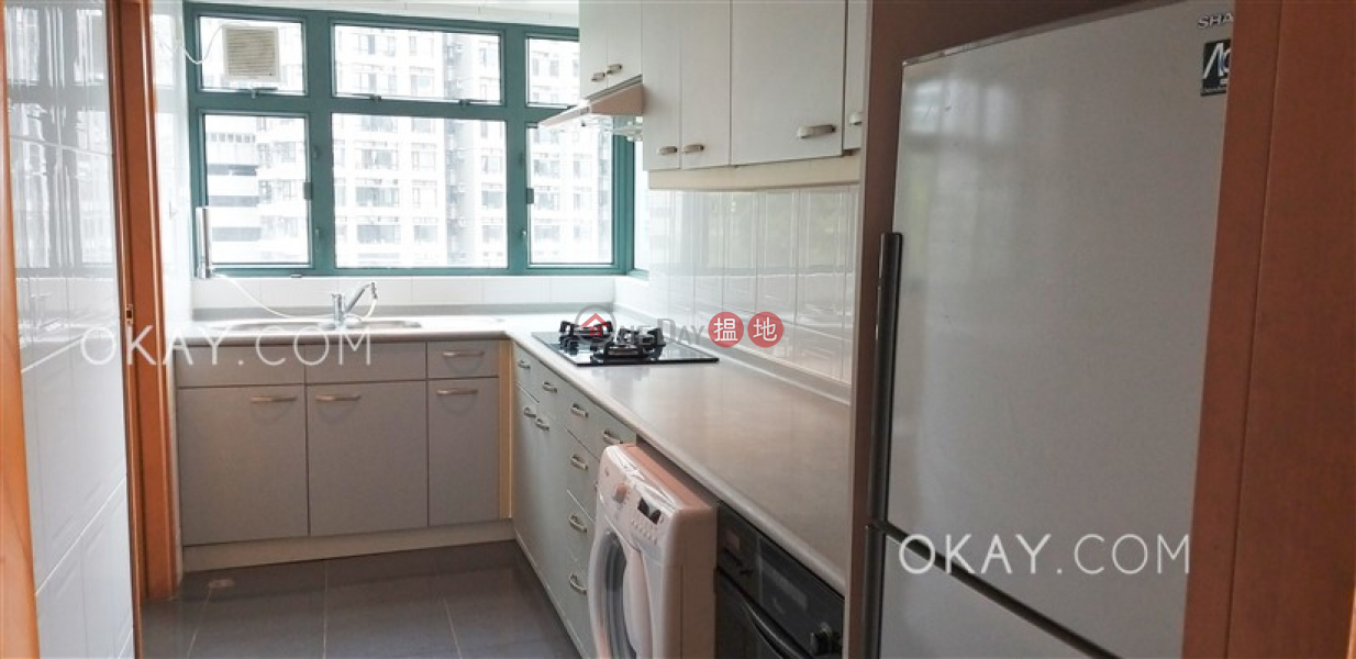 HK$ 58,000/ month, 80 Robinson Road | Western District, Tasteful 3 bedroom with harbour views & parking | Rental