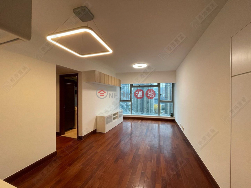 HK$ 23M The Harbourside Tower 2 Yau Tsim Mong | Two bedrooms, one suite, and one study in The Harbourside