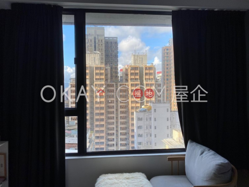 Tasteful 2 bedroom with balcony & parking | For Sale | Winner Court 榮華閣 Sales Listings