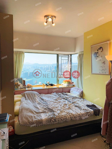 HK$ 13M | Tower 2 Island Resort | Chai Wan District, Tower 2 Island Resort | 3 bedroom Mid Floor Flat for Sale