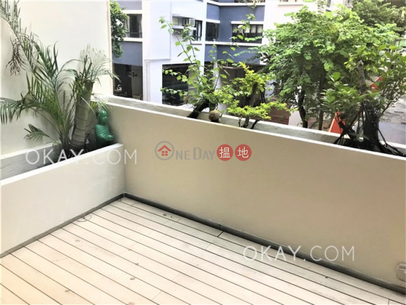 Tasteful 1 bedroom with terrace | For Sale | 5 Wa Lane 華里5號 Sales Listings