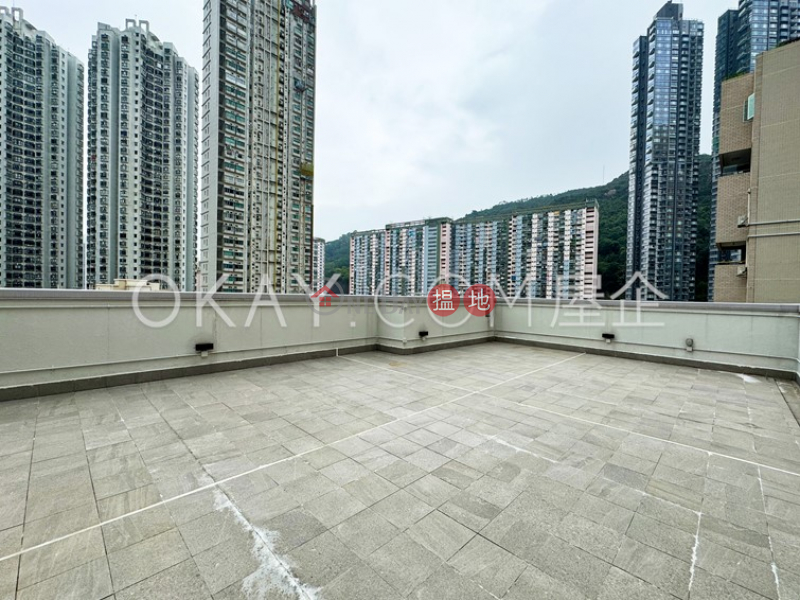 Property Search Hong Kong | OneDay | Residential, Rental Listings Stylish 3 bedroom on high floor with rooftop & parking | Rental