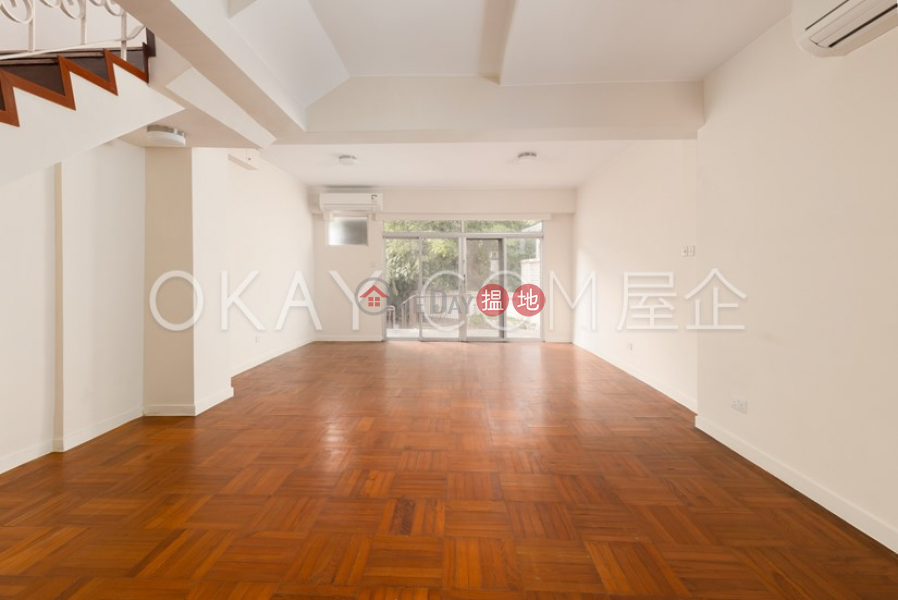 Nicely kept house with rooftop, terrace & balcony | For Sale | Ruby Chalet 寶石小築 Sales Listings