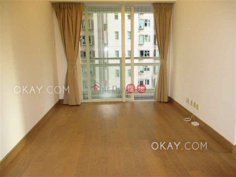 Charming 2 bedroom with balcony | Rental, Centrestage 聚賢居 Rental Listings | Central District (OKAY-R52029)