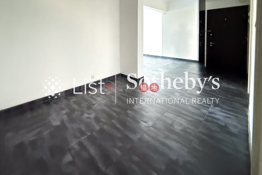 Property for Rent at 65 - 73 Macdonnell Road Mackenny Court with 3 Bedrooms 65-73 Kennedy Road | Central District | Hong Kong Rental | HK$ 40,000/ month