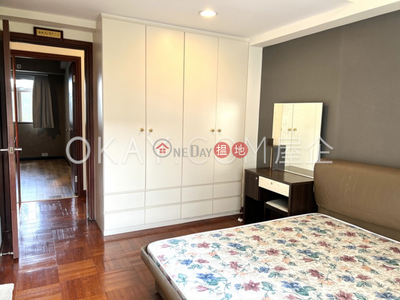 Tasteful 3 bedroom with parking | For Sale 96 Pok Fu Lam Road | Western District Hong Kong, Sales | HK$ 25.6M