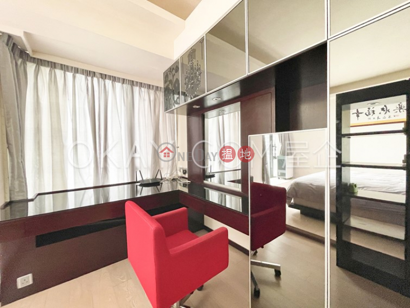 Nicely kept 2 bedroom with balcony | For Sale | Phase 6 Residence Bel-Air 貝沙灣6期 Sales Listings