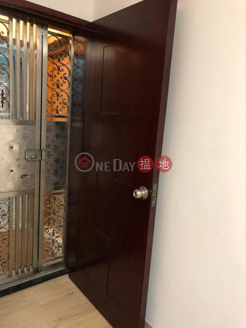 Flat for Rent in Chung Nam Mansion, Wan Chai | Chung Nam Mansion 中南樓 _0
