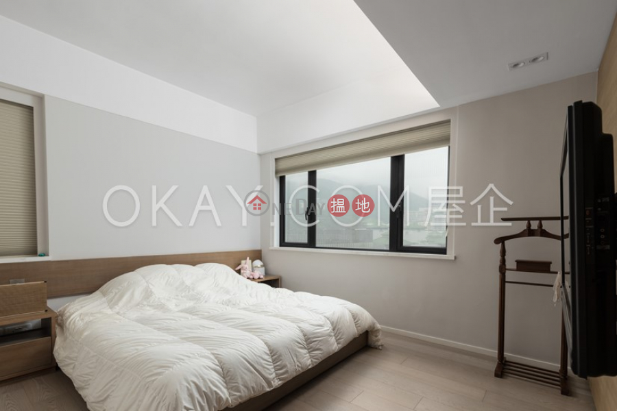 Elegant 2 bedroom on high floor with balcony & parking | Rental | Winfield Gardens 永富苑 Rental Listings