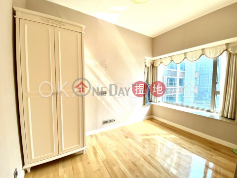 Charming 3 bedroom in Kowloon Station | Rental | Sorrento Phase 2 Block 1 擎天半島2期1座 _0