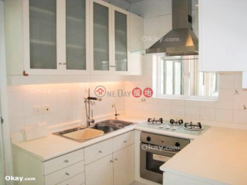 Efficient 3 bedroom with balcony & parking | For Sale | Villa Verde 環翠園 Sales Listings
