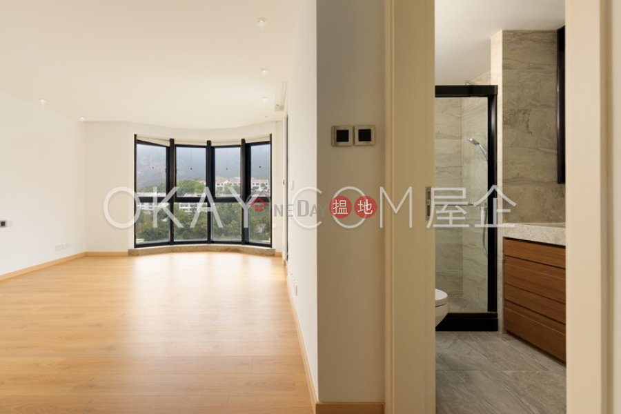 Rare house with rooftop & terrace | For Sale | Las Pinadas 朗松居 Sales Listings
