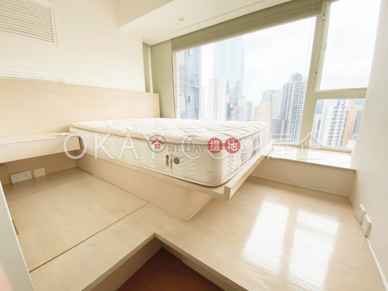 HK$ 30,000/ month | Centrestage Central District, Charming 2 bedroom on high floor with balcony | Rental