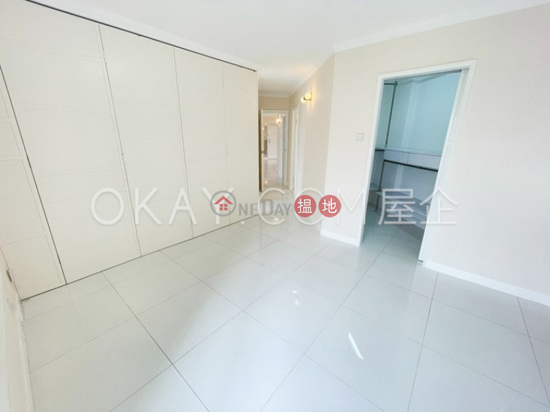 Efficient 2 bedroom on high floor with balcony | For Sale | (T-33) Pine Mansion Harbour View Gardens (West) Taikoo Shing 太古城海景花園(西)青松閣 (33座) Sales Listings