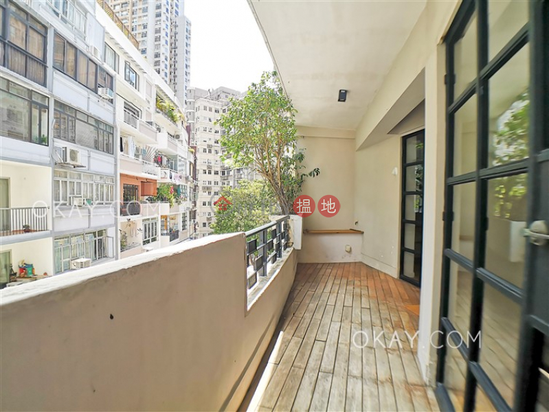 香港搵樓|租樓|二手盤|買樓| 搵地 | 住宅|出租樓盤-2房2廁,極高層,露台《嘉華大廈出租單位》