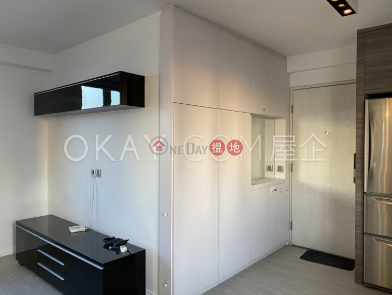 Property Search Hong Kong | OneDay | Residential | Sales Listings Generous 2 bedroom in Western District | For Sale