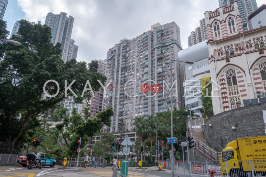 4房3廁,實用率高,連車位,露台香港花園出租單位8西摩道 | 西區|香港出租|HK$ 85,000/ 月