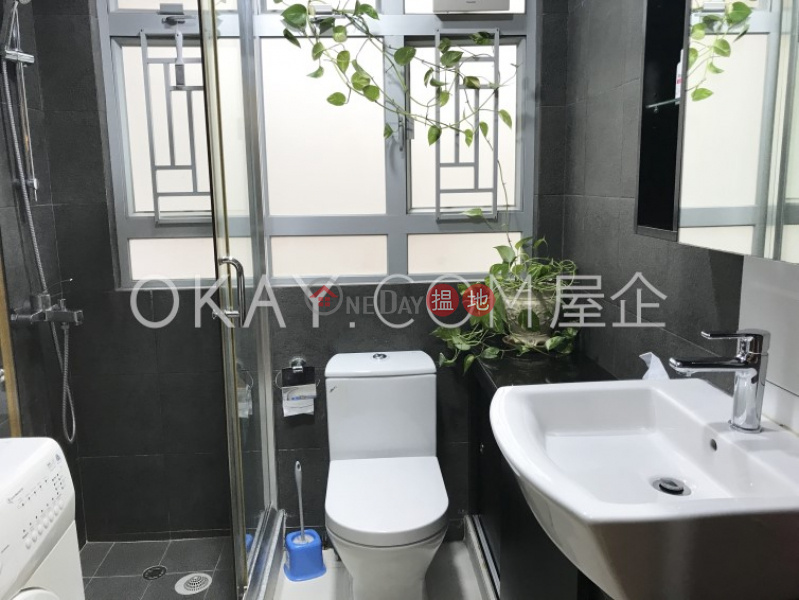 Practical 2 bedroom in Wan Chai | For Sale | Kin Lee Building 建利大樓 Sales Listings
