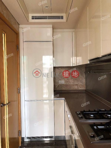 HK$ 18M | Grand Austin Tower 1A Yau Tsim Mong, Grand Austin Tower 1A | 2 bedroom Low Floor Flat for Sale