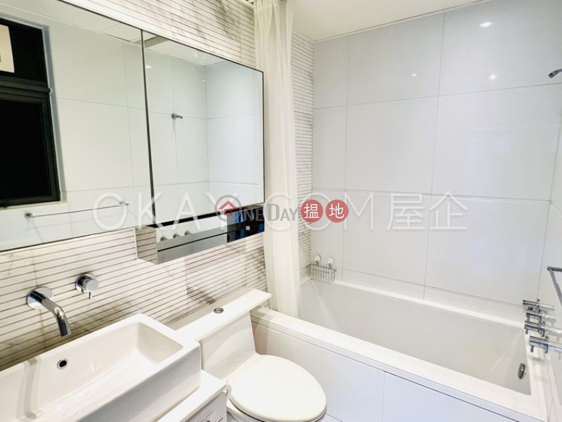 Gorgeous 3 bedroom with terrace & balcony | For Sale | Discovery Bay, Phase 14 Amalfi, Amalfi Three 愉景灣 14期 津堤 津堤3座 Sales Listings